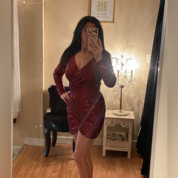 Sequins dress - Picture 3 of 3